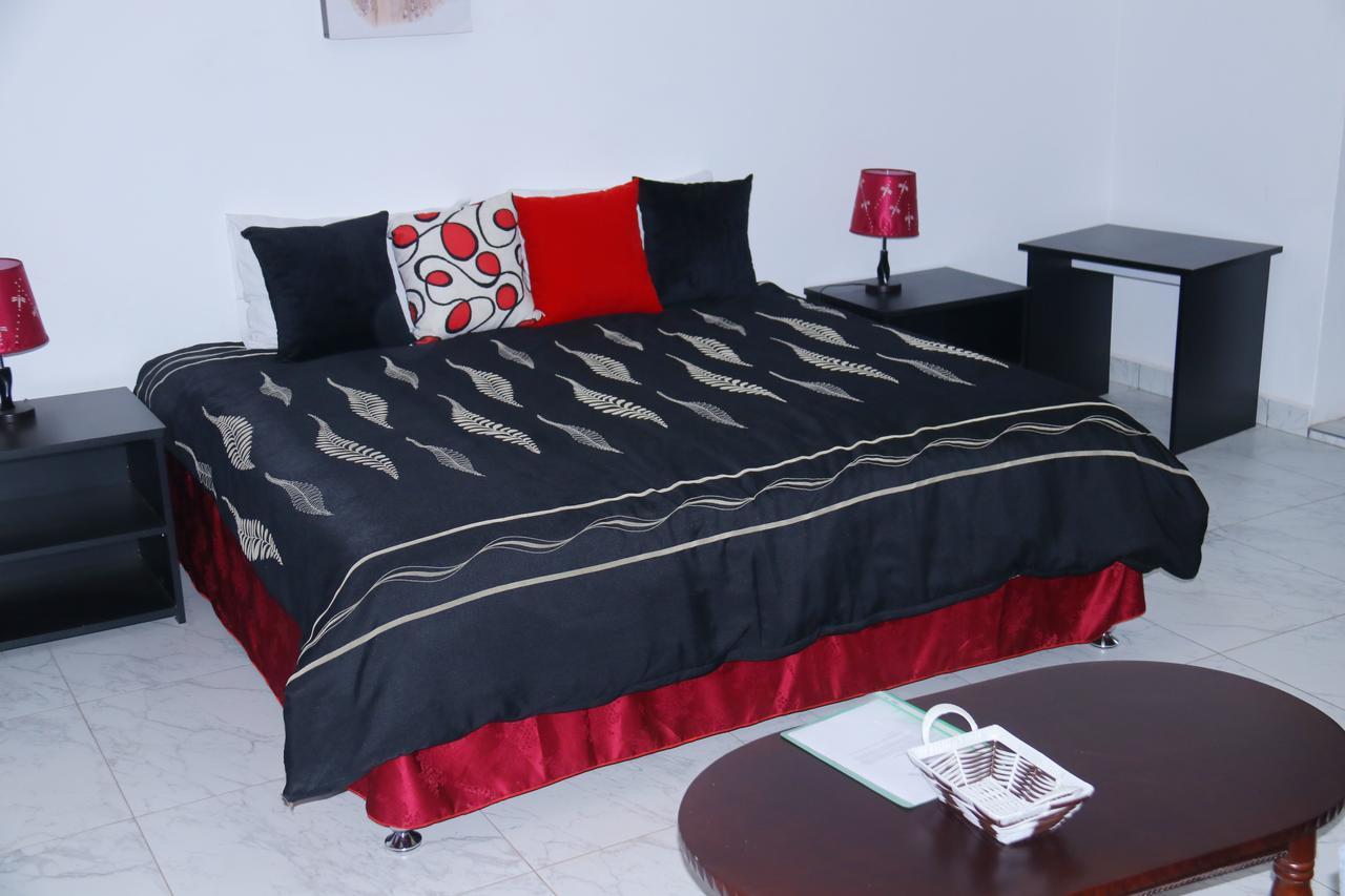 The Shoebill Nest Bed & Breakfast Kampala Bagian luar foto