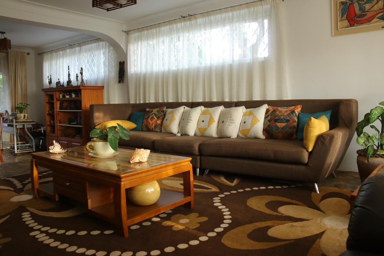 The Shoebill Nest Bed & Breakfast Kampala Bagian luar foto